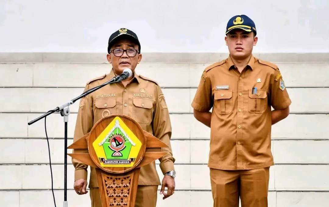 Wabup Samosir Pimpin Apel Gabungan, Tegaskan Disiplin dan Peningkatan Pelayanan