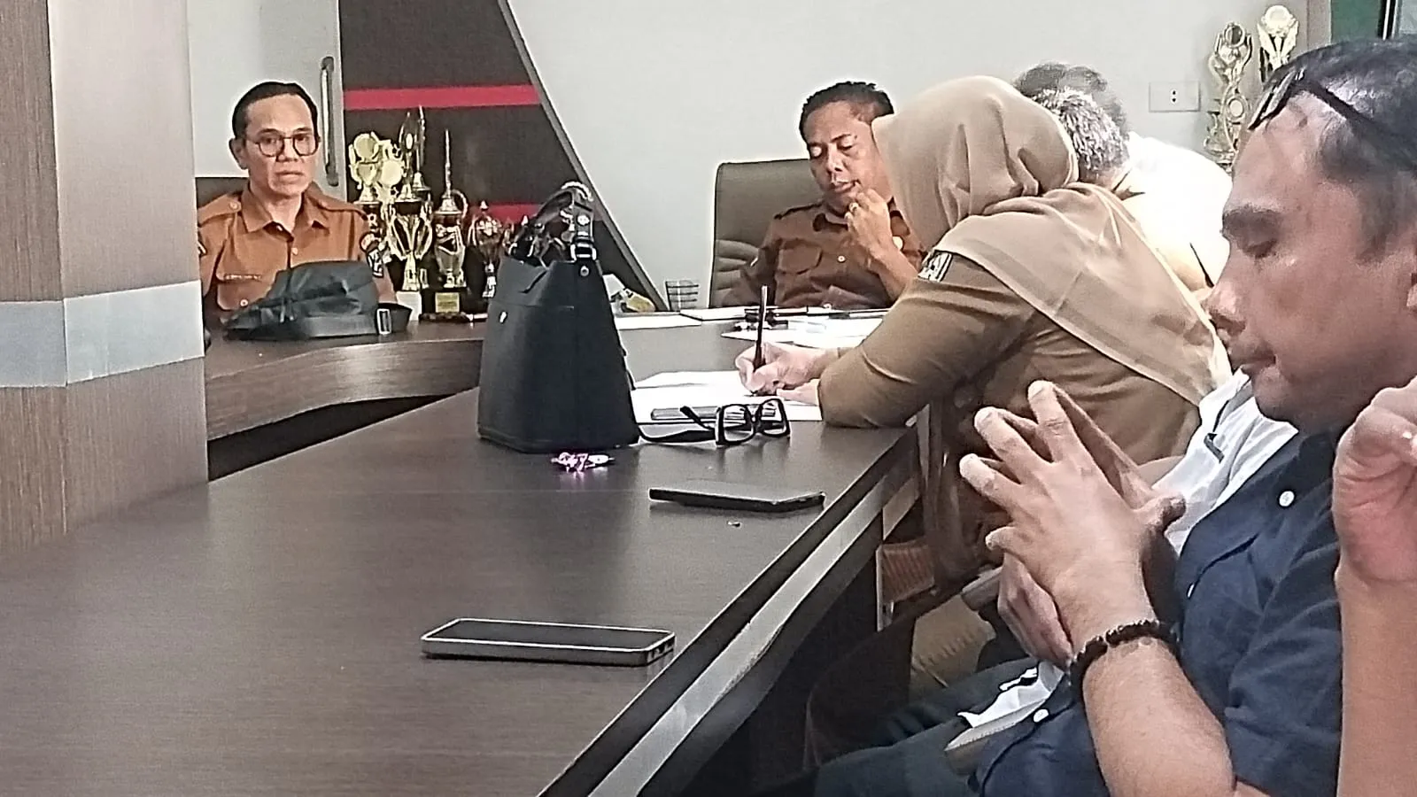 Pastikan Rujukan Pasien Lancar, Direktur RSUD H. Sahudin Tertibkan Jadwal Ambulans