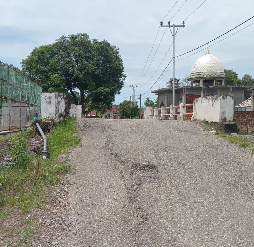 Oprit Jembatan Ujung Tanah Abdya Amblas, Masyarakat Pesisir Terancam Terisolasi