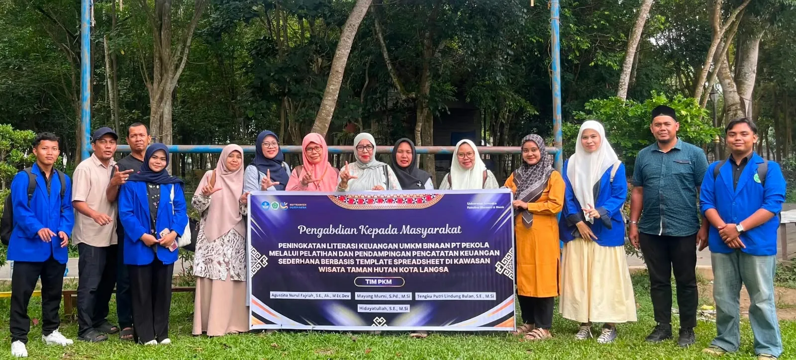 PKM Dosen FEB Unsam Gandeng PT Pekola Latih UMKM Melek Digital | Waspada