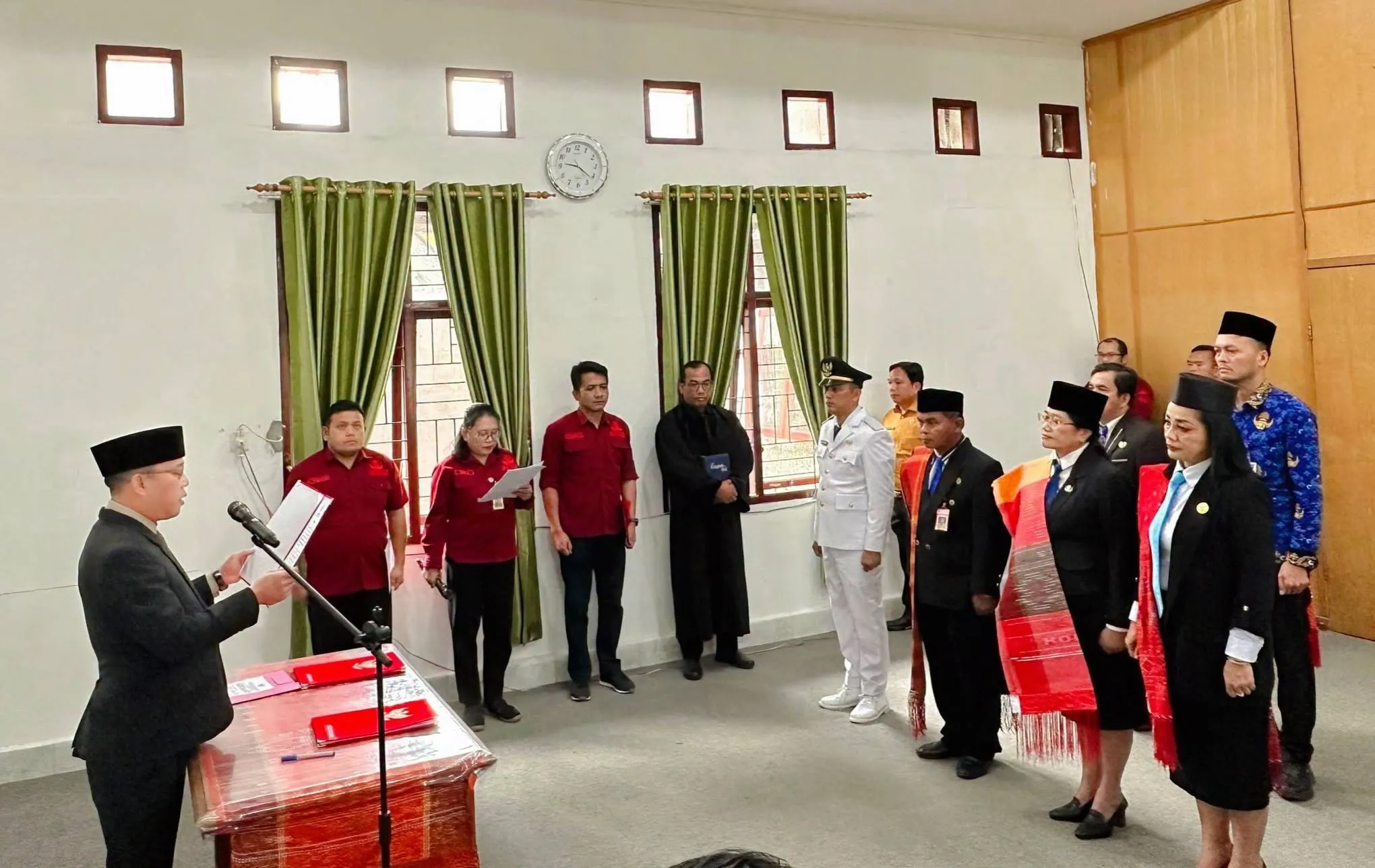 Bupati Humbahas Tekankan Profesionalisme dan Tanggung Jawab Pejabat yang Dilantik