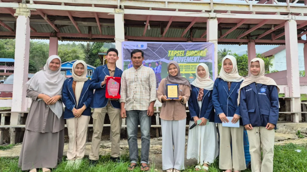 Olah Limbah Pertanian Jadi Biochar, Tim Riset MAN IC Tapsel Raih Juara 2