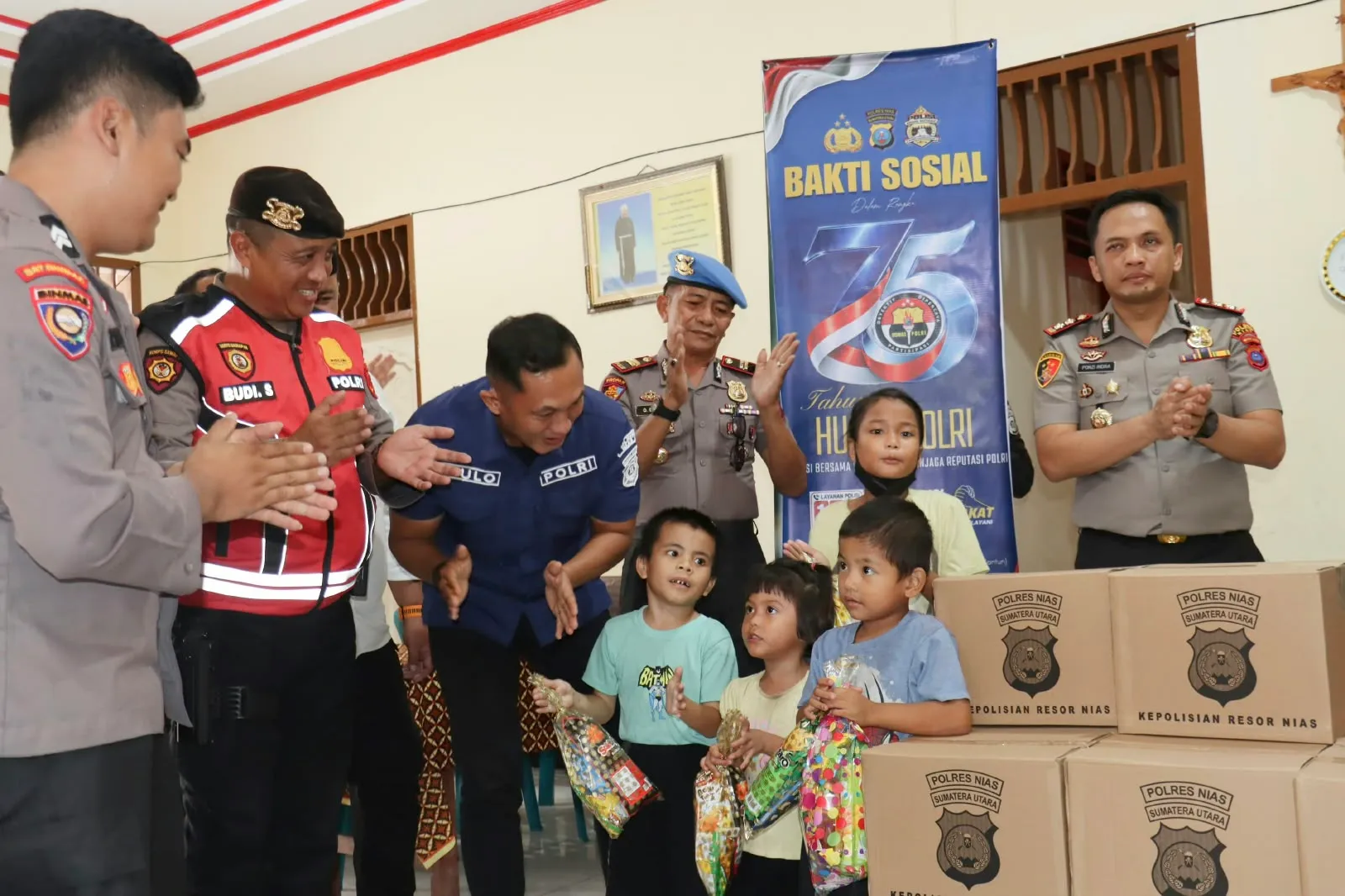 Polres Nias Gelar Baksos dan Donor Darah Sambut HUT Humas Polri