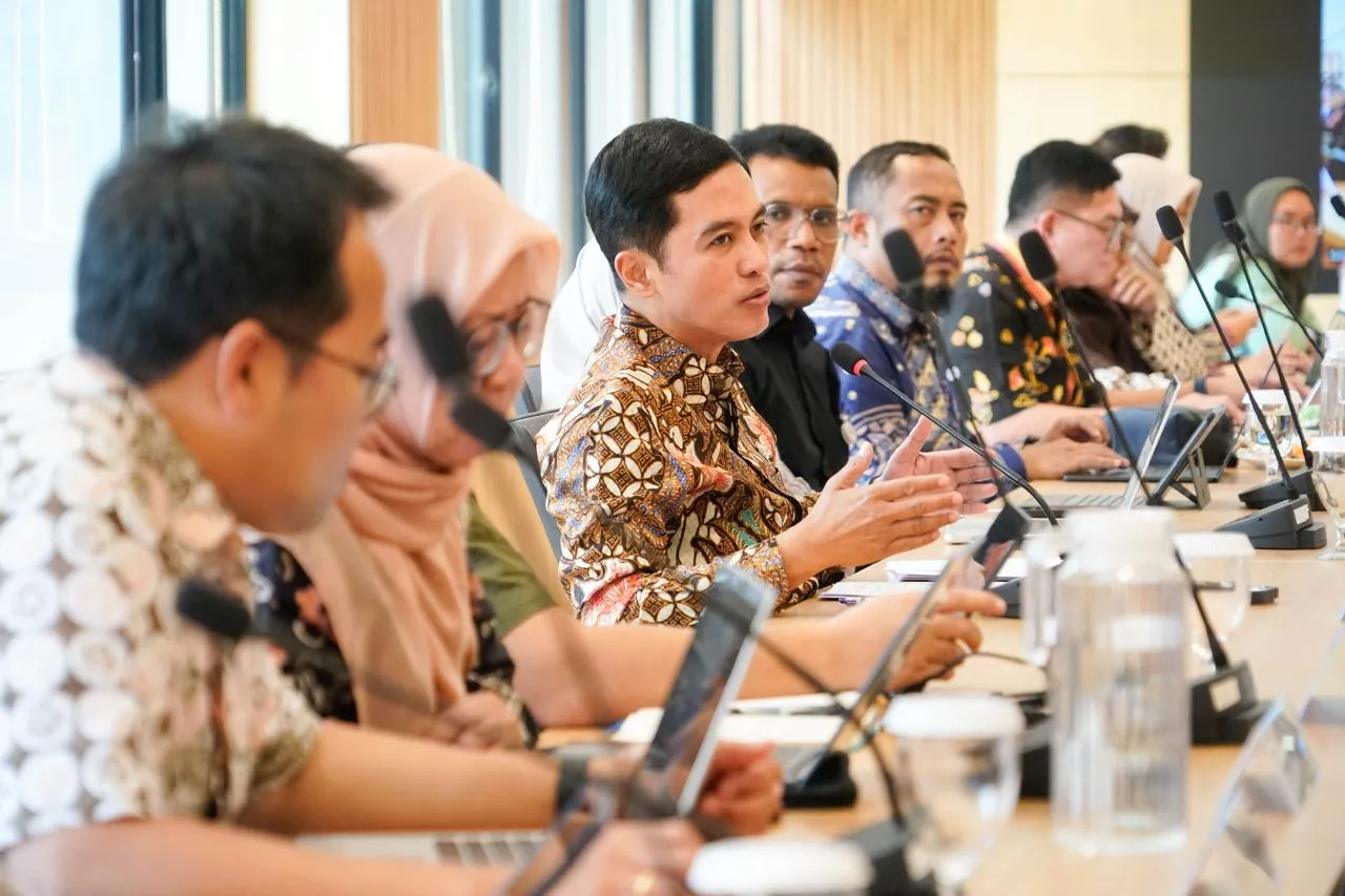 Bupati Nias Barat Minta Dukungan Wamenkes Perkuat Fasilitas dan Tenaga Kesehatan