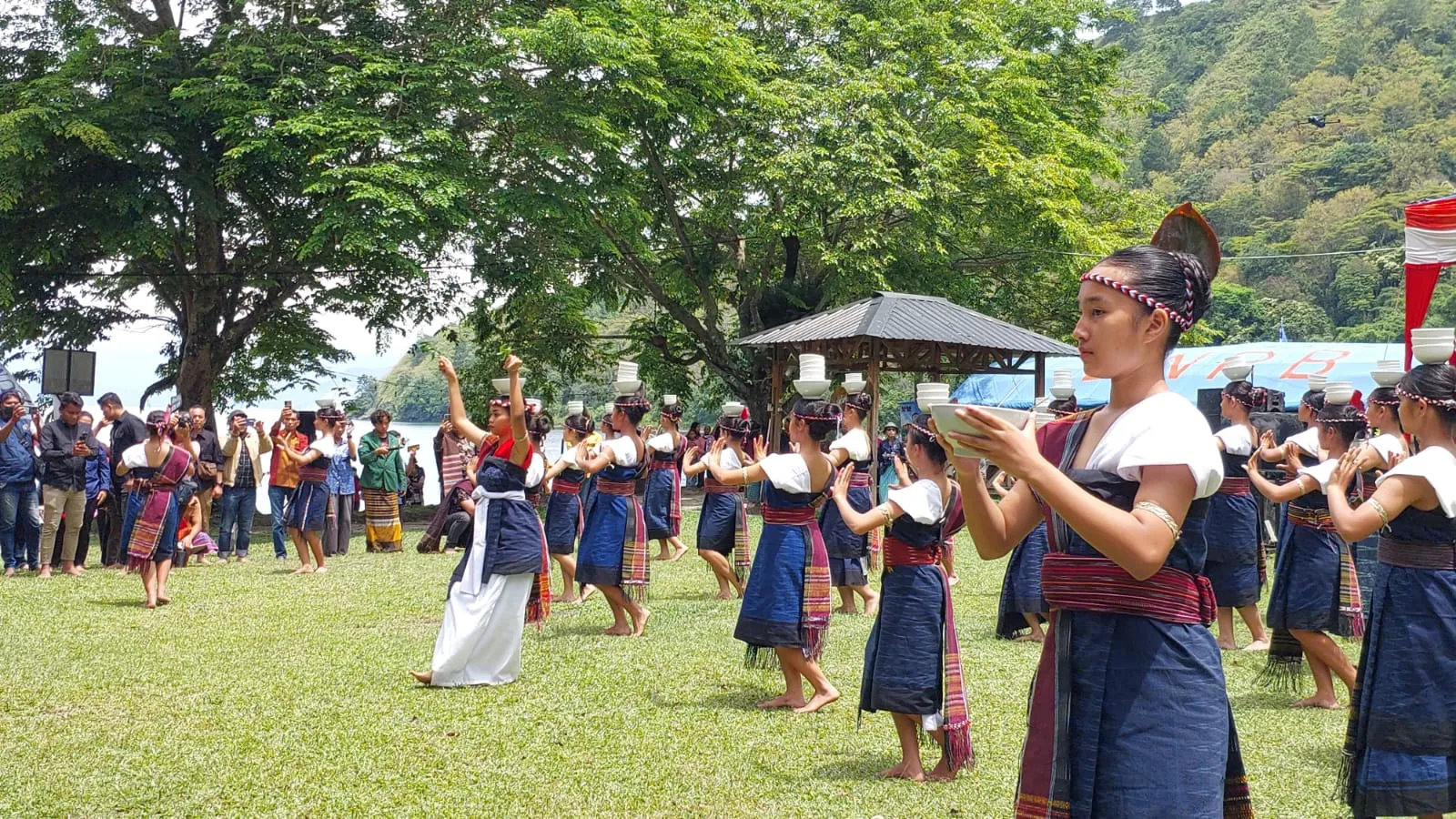 Fadli Zon dan Ni Luh Puspa Apresiasi Marpangir 2026, Dorong Pelestarian Budaya Batak Toba