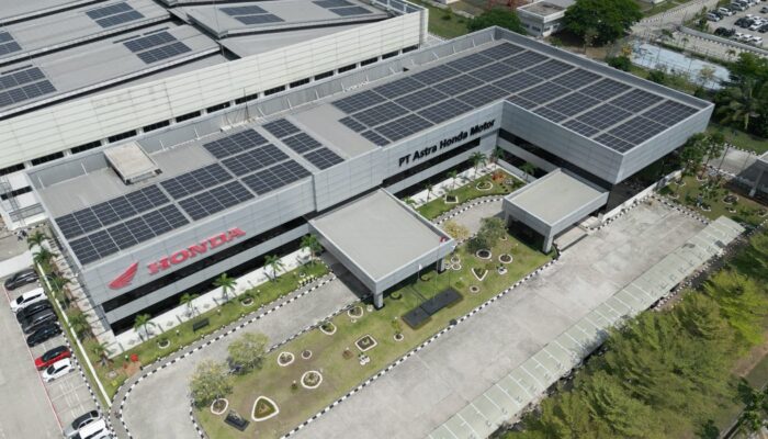 Dukung EBT, Honda Pasang Solar Panel 8.760 kWp