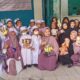 Peserta Didik Paud Dan TK YP Bina Santri Terima Hadiah