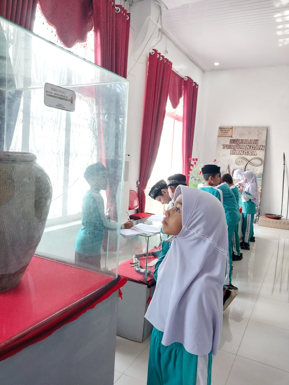 Siswa SD Muhada Kunjungi Museum Langsa