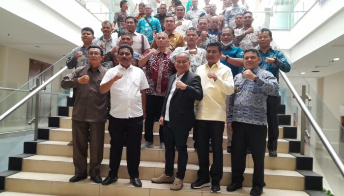 Tolak Pj Bupati Pindah Tugas Keluar Dari Tapteng