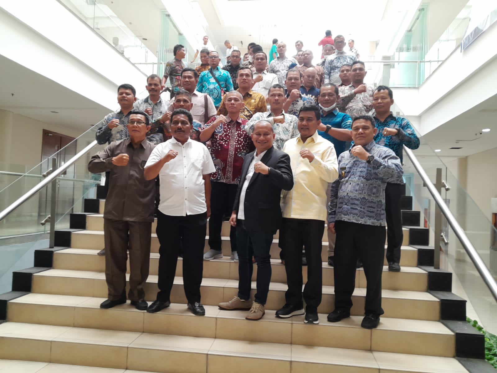 Tolak Pj Bupati Pindah Tugas Keluar Dari Tapteng