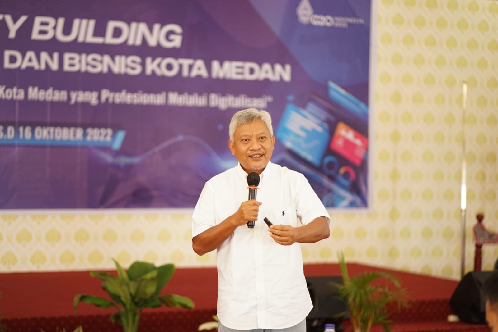 Komisaris Utama PT Finnet Indonesia, Difi Ahmad Johansyah dalam acara Capacity Building Wartawan Ekonomi Dan Bisnis Kota Medan dengan tema "Wujudkan Wartawan Ekonomi dan Bisnis Kota Medan yang Profesional Melalui Digitalisasi" yang digelar Kantor Perwakilan Bank Indonesia Provinsi Sumatera Utara, di Samosir 14-16 Oktober 2022.