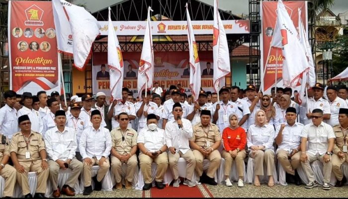 Gus Irawan Pasaribu Lantik DPC Gerindra Tapsel, Serta 15 PAC