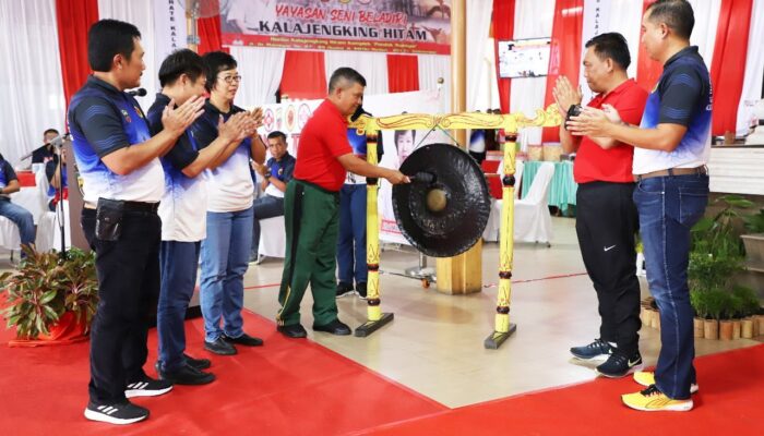 Pangdam I/BB Buka Kejurnas Karate Pelajar