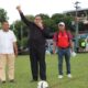 Ketua DPRD Sumut, membuka pagelaran Turnamen Sepakbola U-17, Piala Ketua DPRD SU di Lapangan Sejati, Medan Johor, Rabu (19/10/2022). Waspasa/ist