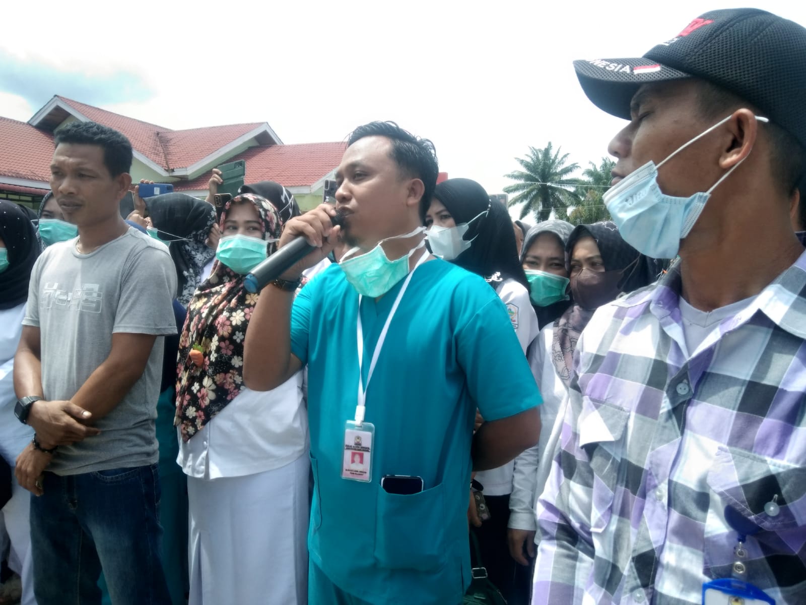 Nakes Mogok Kerja, Honor Dipotong 50 Persen