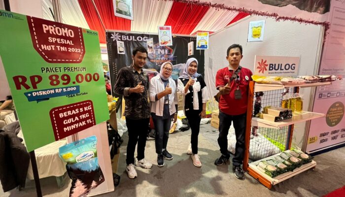 Bantu Masyarakat Medan, Bulog Gelar Pasar Murah