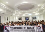 Hadapi Buzzer, Relawan Anies Melawan Dengan Simbol Telunjuk Di Bibir