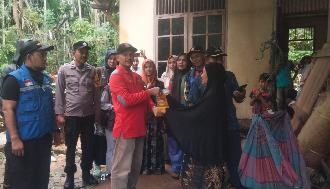 Ummi Kalsum Dapat Bantuan Dari Pemkab Aceh Besar