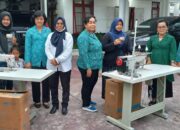 Pelaku UKM Dapat Bantuan Mesin Jahit Dari PKK Simalungun