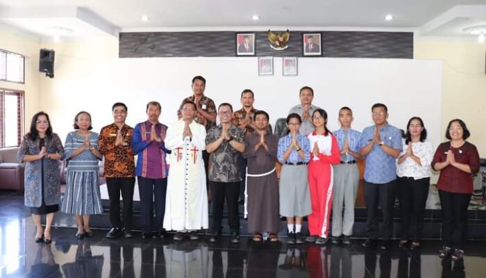 Berangkatkan Kontingen PESPARANI Tingkat Nasional, Bupati: Promosikan Toba Sebagai Daerah Wisata