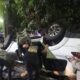 DUA pengendara kendaraan bermotor roda empat terlibat laga kambing di Jl. Iskandar Muda simpang Jl. Gajah Mada Kelurahan Petisah Tengah, Kecamatan Medan Petisah, Senin (24/10) dinihari. Waspada/ist