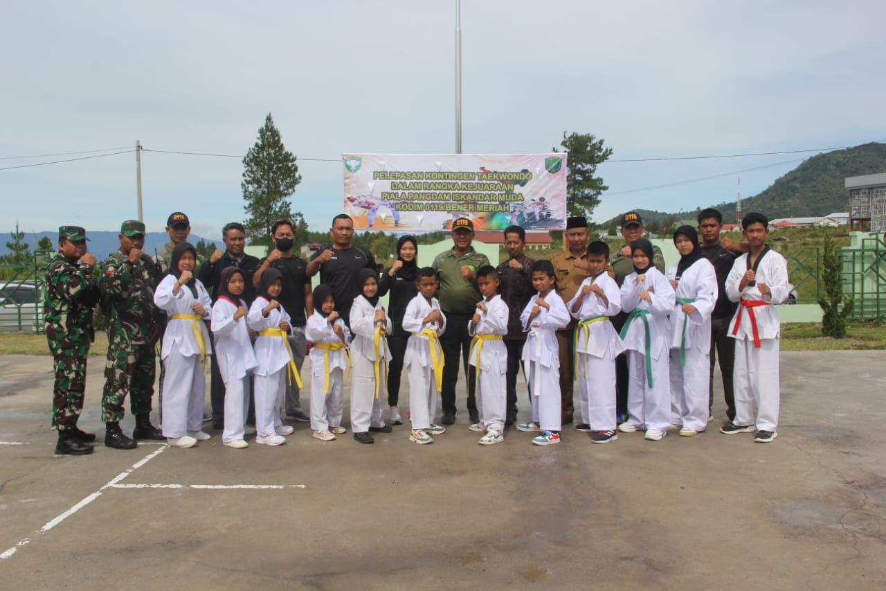 Kodim 0119/BM Lepas Kontingen Taekwondo Piala Pangdam IM