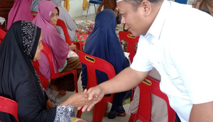 Kadin Batubara Berbagi Bantuan, Jemput Aspirasi Warga