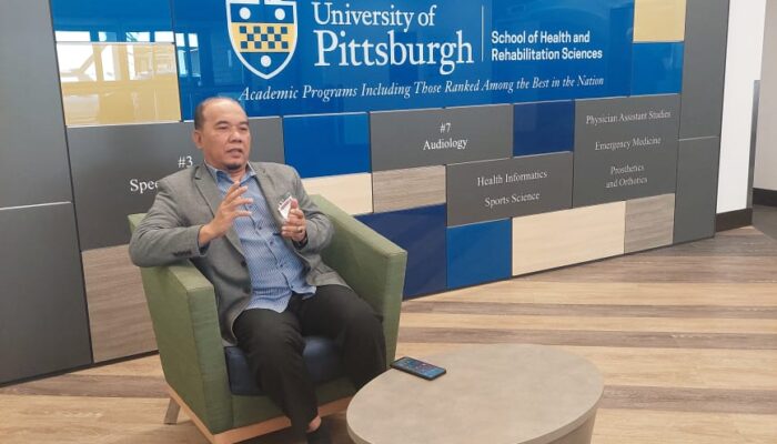 Rektor UNIVA Presentase Di Universitas Pittsburgh USA