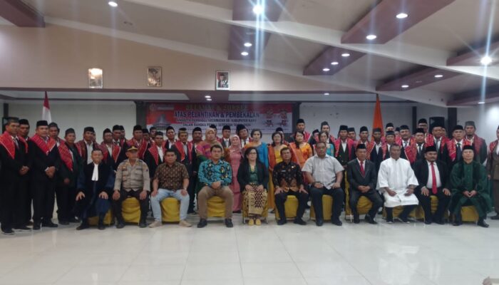 Bawaslu Karo Lantik Panwas Kecamatan Se-Kabupaten Karo