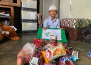 Dari Belanja Bersama Yatim, Tas Putra yang Sobek Kini Berganti Baru
