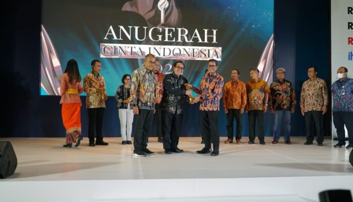 Konsisten Tingkatkan Persentase TKDN, Bio Farma Raih Penghargaan<br>Anugerah Cinta Indonesia 2022