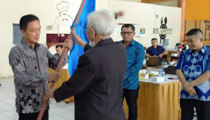 Ikatan Alumni UKi Wilayah Kepulauan Nias Dilantik