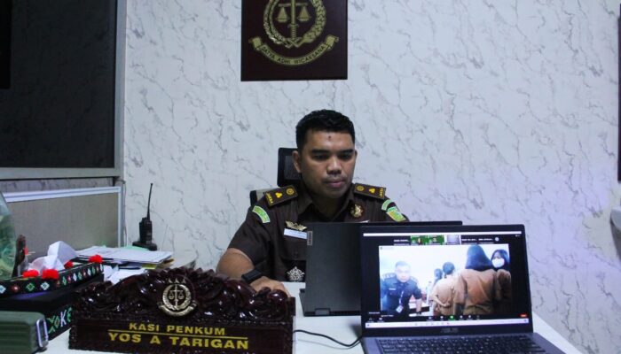 Kejati Sumut Dan Kejari Taput Luhkum Di SMAN 1 Muara