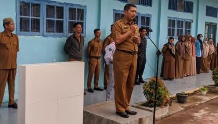 Kadis DPMG Pembina Upacara Di SMKN 4 Perikanan Langsa