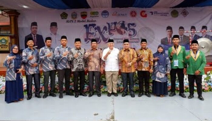 MAN 2 Model Medan Gelar Kompetisi Expo Lima Bahasa