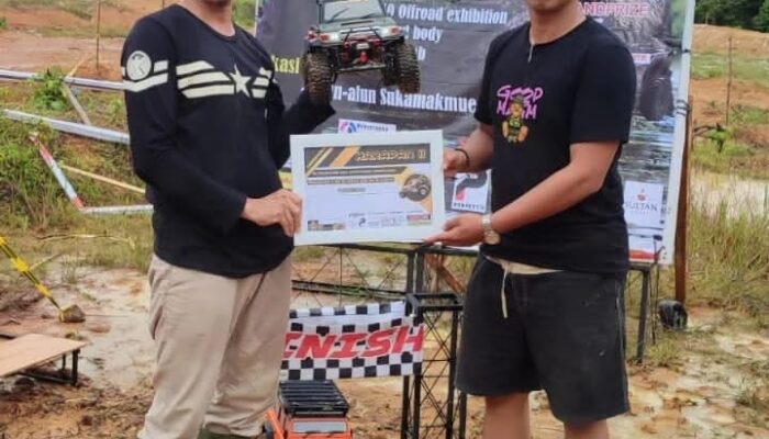 Turnamen Mobil Remote Control Di Nagan Raya