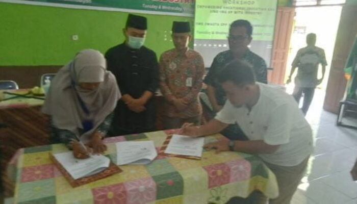 Dukung Pendidikan Vokasi,<br>SMK SPP Snakma Muhammadiyah MoU Dengan 10 Industri