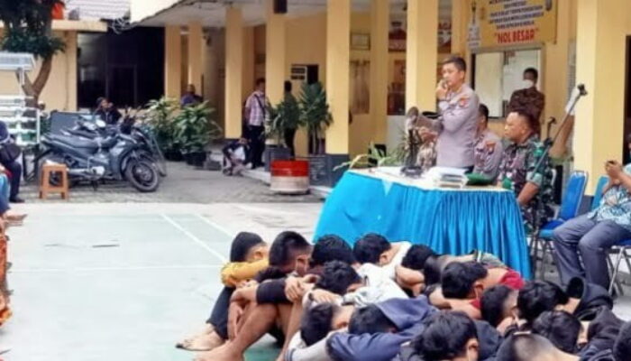 Diamankan Polisi, 26 Anggota Geng Motor Menangis Di Mapolsek Medan Timur