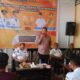 ANGGOTA DPRD Sumut H Azmi Yuli Sitorus memberikan sambutan pada acara pengukuhan Desa Bersibar, Desa Pulau Jambur, di halaman Kantor Desa Jambur, Kecamatan Perbaungan, Kabupaten Serdang Bedagai (Sergai). Waspada/ist