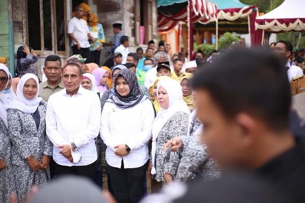 Curhatan Atika Di Hadapan Gubsu Curhatan Atika Di Hadapan Gubsu