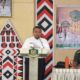 Bupati Tapsel H Dolly Pasaribu saat menyampaikan arahan dalam rapat koordinasi percepatan penanganan penyelenggaraan penanggulangan bencana di wilayah itu.(Waspada/Ist)