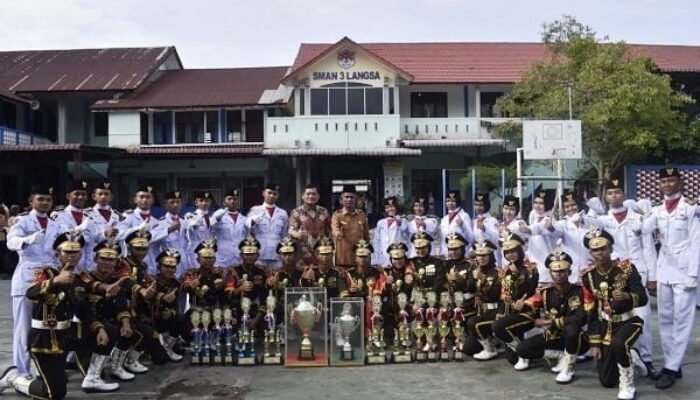 Ilham Pangestu Jadi Pembina Upacara Di SMA Negeri 3 Langsa
