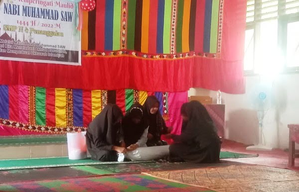 Peringatan Maulid Nabi Muhammad Keluarga Besar SMPN 4 Penanggalan