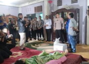 Kapolres Agara Besuk Istri Wartawan Terbaring Sakit
