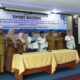 Kepala Perwakilan BKKBN Aceh Sahidal Kastri (baju putih) foto bersama usai kegiatan entry meeting joint audit di Kantor BKKBN Aceh, Selasa (11/10/22). (Waspada/T.Mansursyah)