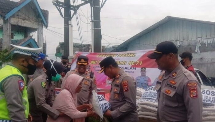 HUT Ke-71 Humas Polri, Polres Subulussalam Gelar Bakti Sosial
