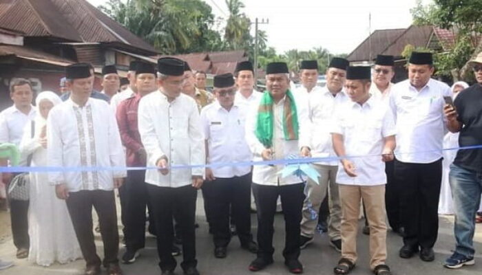Plt. Bupati Palas Resmikan Rekonstruksi Peningkatan Jalan Mondang-Pinarik
