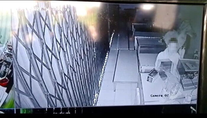 Pencurian Kotak Infaq Terekam CCTV