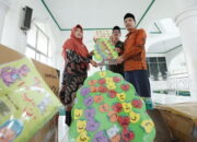 Ketua DPRK Banda Aceh Serahkan Bantuan APE Kepada Sejumlah TPQ