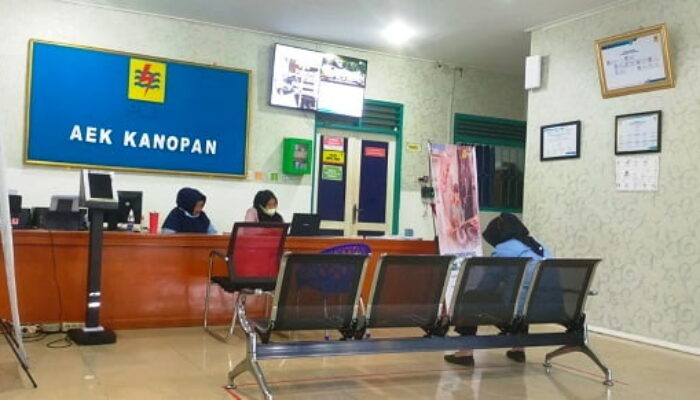 ULP PLN Aek Kanopan Janjikan Segera Pasang Trafo Listrik PTAC
